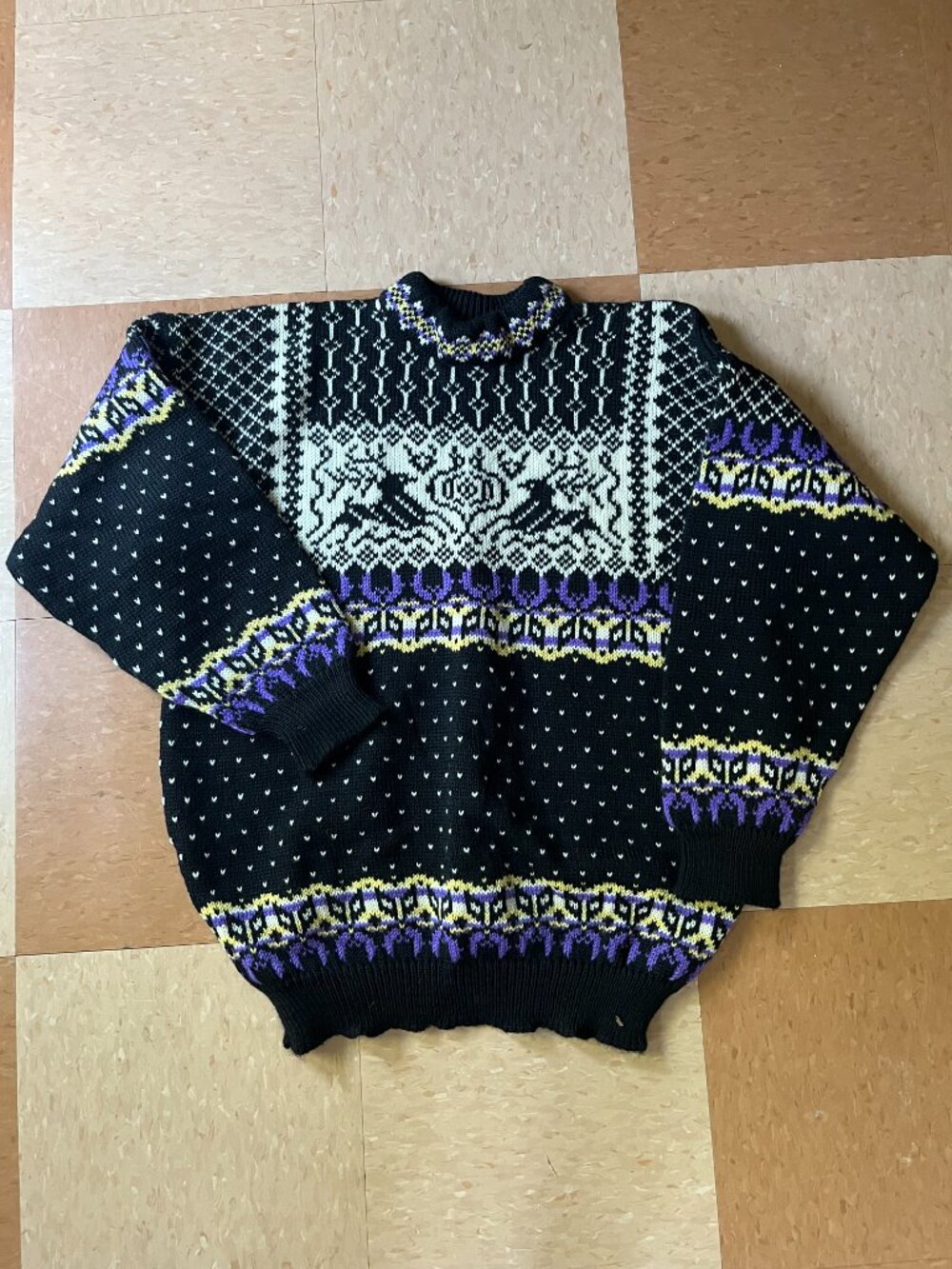 Vintage Dale of Norway Wool Sweater – Size Large - Picture 3 of 6